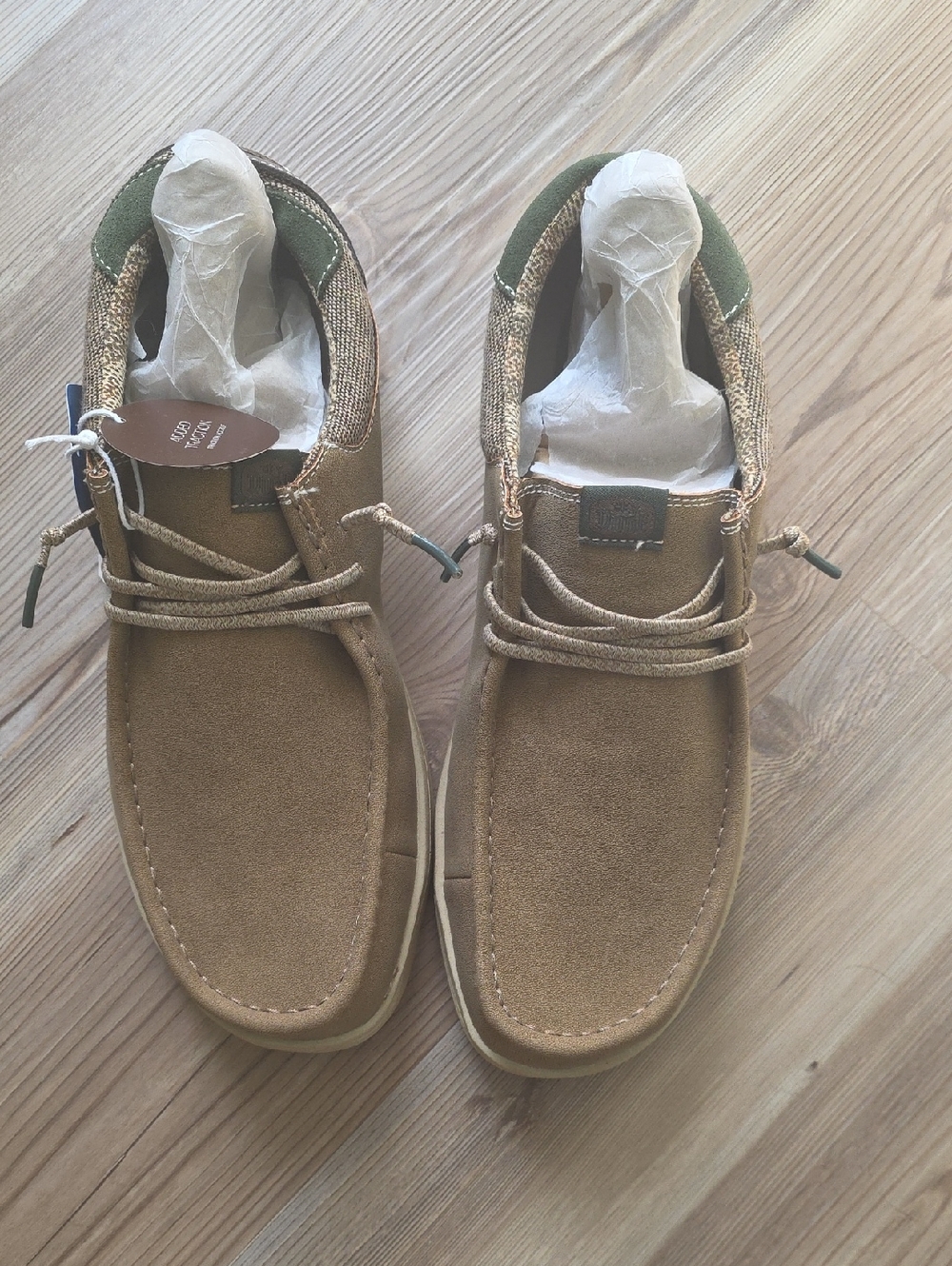 NWT Hey Dude "Paul" Size 11 Casual Lace Up Shoes Color  - Nut